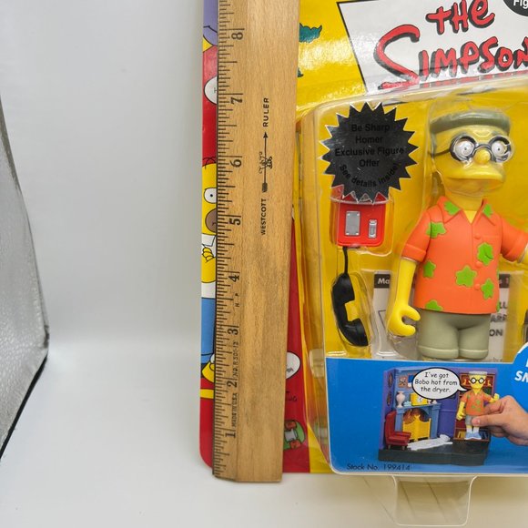 Simpsons RESORT SMITHERS Voice Activated World Of Springfield Interactive Figure - Picture 8 of 11